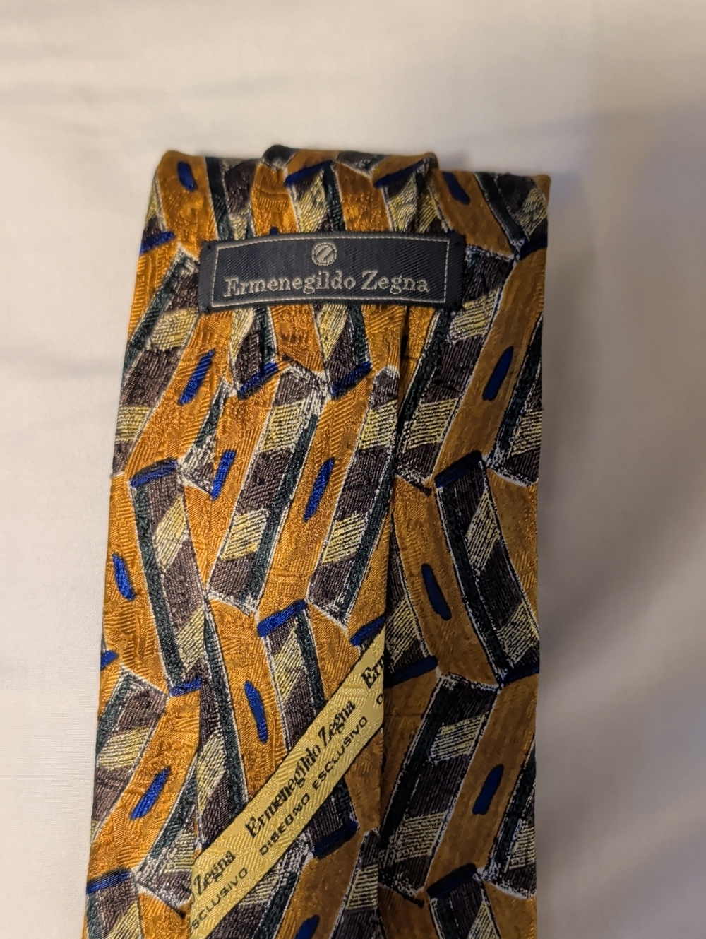 Ermenegildo Zegna Gold Geometric Silk Tie with Blue Accents